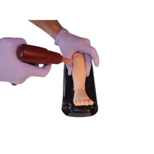 Load image into Gallery viewer, Picior TruInfant pentru acces intraosos, piele deschisa la culoare